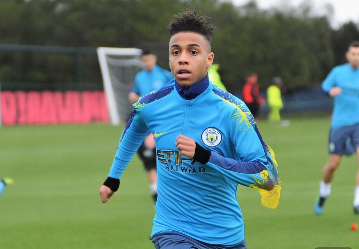 菲尔·福登：从青训小将到英超明星的崛起之路(图2)