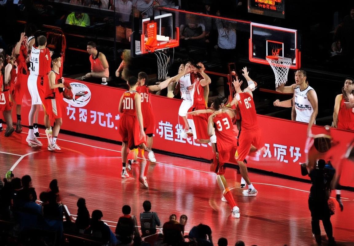 中国篮球巅峰对决：广东新疆总决赛经典回顾(图3)